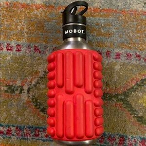 MOBOT 40OZ BIG BERTHA FOAM ROLLER WATER BOTTLE